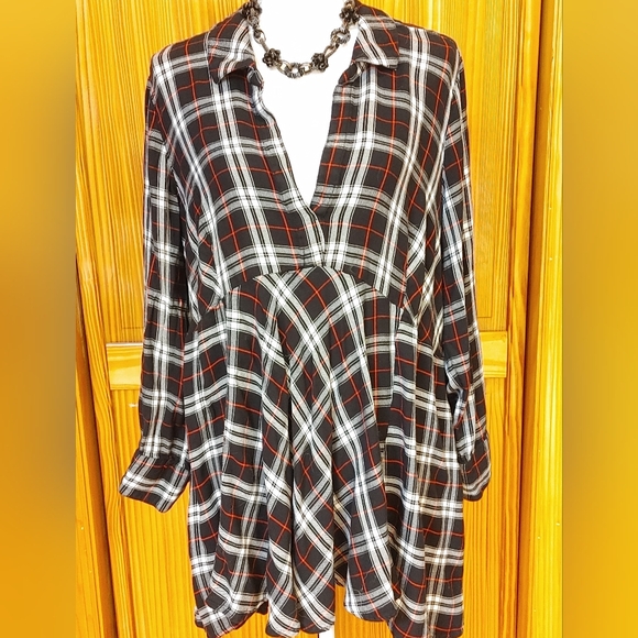 Soft Flannel Plaid Flowy Top - Picture 2 of 6